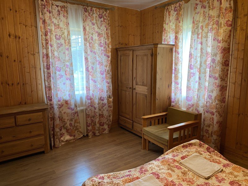 Коттедж 10-местный 5-комнатный (№ 3 без сауны)