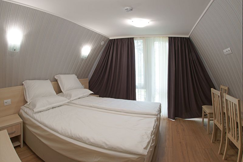 1 категория 2-комнатный (в коттедже №3)