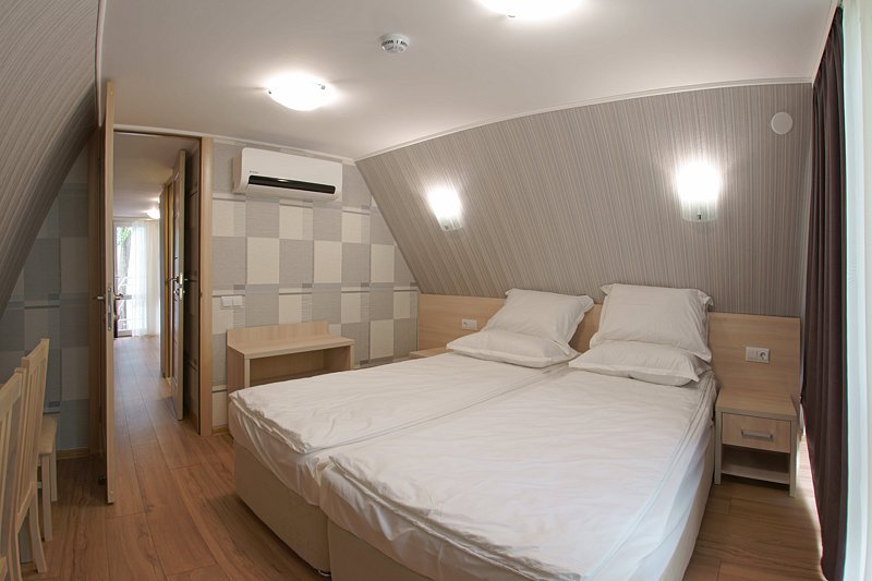 1 категория 2-комнатный (в коттедже №3)