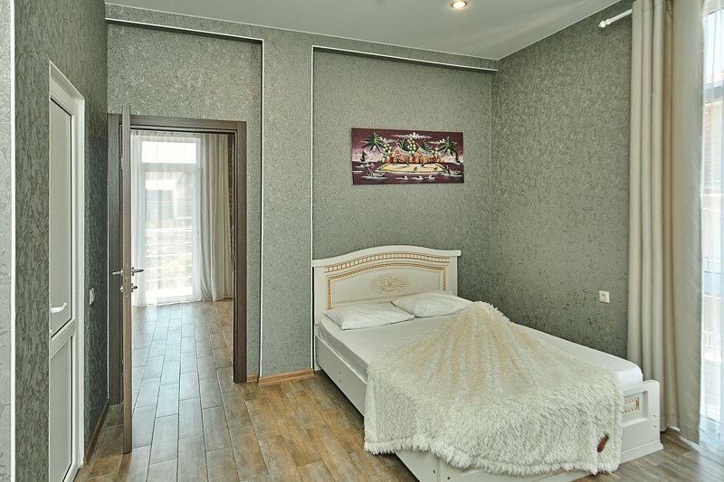 Джуниор Сюит 6-местный 2-комнатный ( с доп. местом)