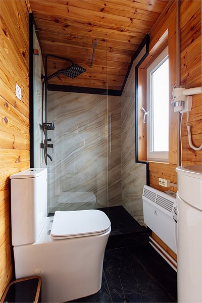 Дом 5-местный 2-комнатный у озера