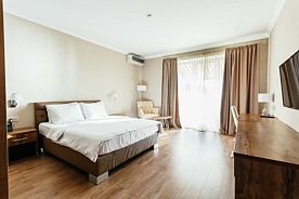 Апартаменты 4-местный 2-комнатный с балконом корпус 2, Пансионат Amza Park Hotel, Гагра