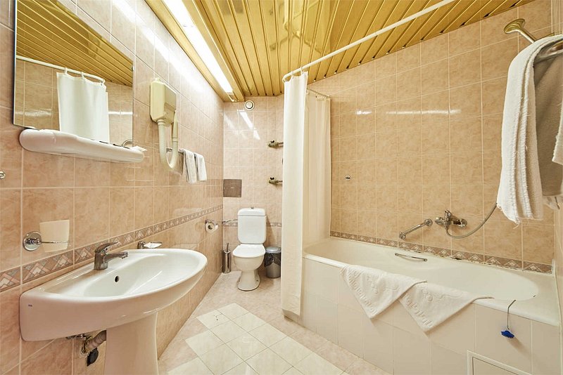 Стандартный 2-местный 2-комнатный (1-2 этаж)