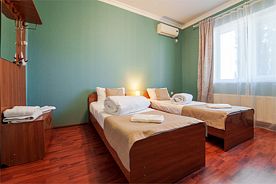 2-местный  стандарт со своей личной ванной комнатой рядом с номером (2 этаж, 1 комната), Гостевой дом Ля Вилла, Геленджик