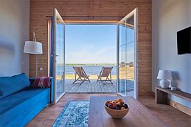 Номер в пляжном доме с террасой — береговая линия, Загородный комплекс MillCreek, Всеволожск