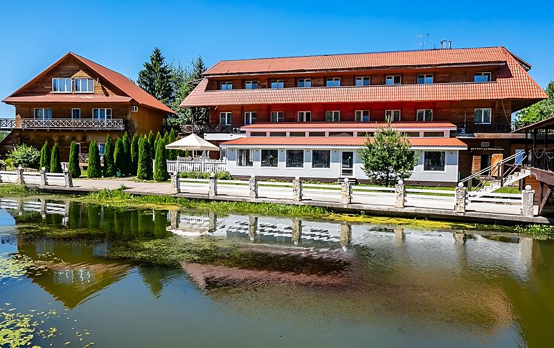 Загородный клуб Медвежьи Озера, деревня Медвежьи Озера, Московская область