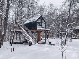 Дом на дереве «Цветы сакуры», Глэмпинг Vazuza Love, Гагаринский