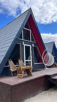 A-Frame Red, Глэмпинг Лесогорье, Реж