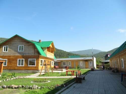 Вид на корпус и коттедж | Горская, Горный Алтай (Республика Алтай)