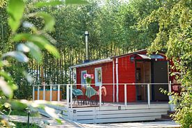 С террасой Дом Охотника с красивым видом из окна, База отдыха Просто Эко, Клинский район