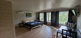 Трёхместный номер Standard с балконом и с красивым видом из окна, Глэмпинг Пестрый залив, Сортавала