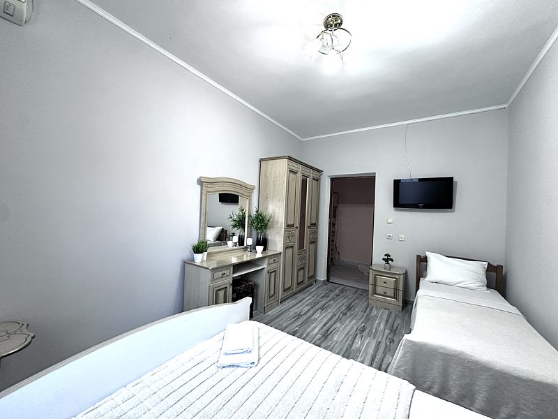 Эконом 3-местный