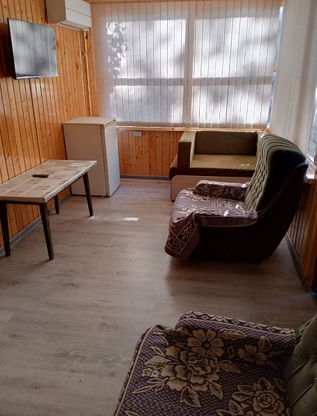 Домик 4-местный 2-комнатный (с кондиционером)