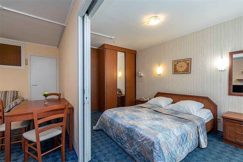 Апартаменты 2-местный 2-комнатный (№2-9 корпус 3)