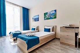 Семейный 4-местный 2-комнатный, Гостевой дом Кристалл, Алушта