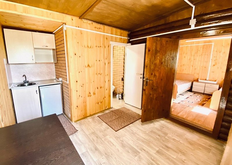 Коттедж (Лесная)