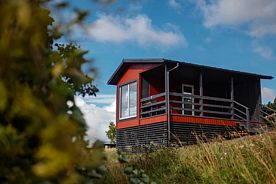 Двухместный номер Standard с видом на озеро двуспальная кровать, Загородный комплекс Ягодная Деревня, Ламберг