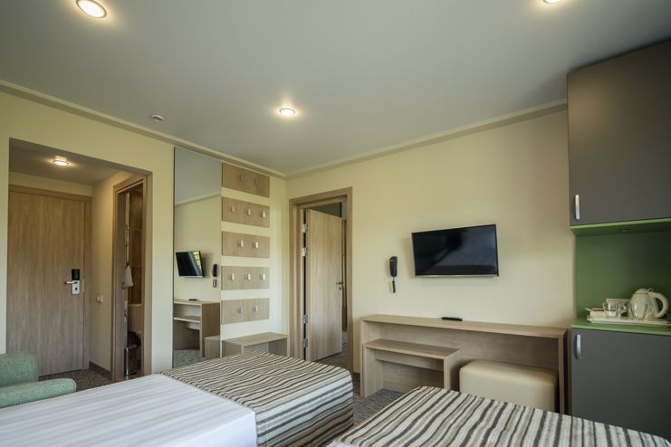 Люкс 4-местный 2-комнатный (VIP корпус 2)