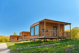 Коттедж с видом на реку, Глэмпинг Yurt Resort, Пестрецы