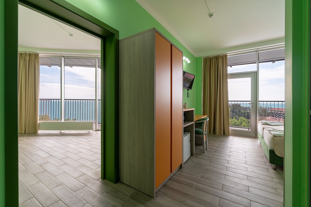 Стандартный 4-местный 2-комнатный (с балконом)