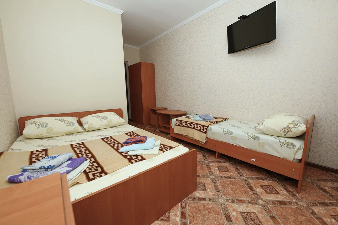 Студио 3-местный