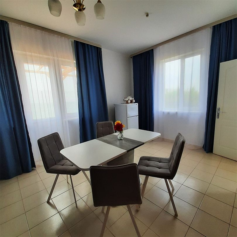 Люкс 4-местный 2-комнатный