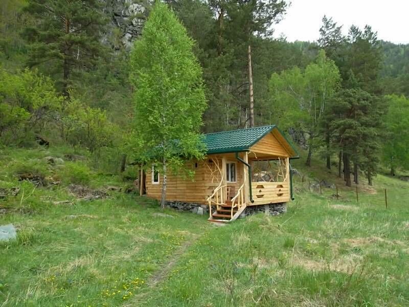 Вид на  домик