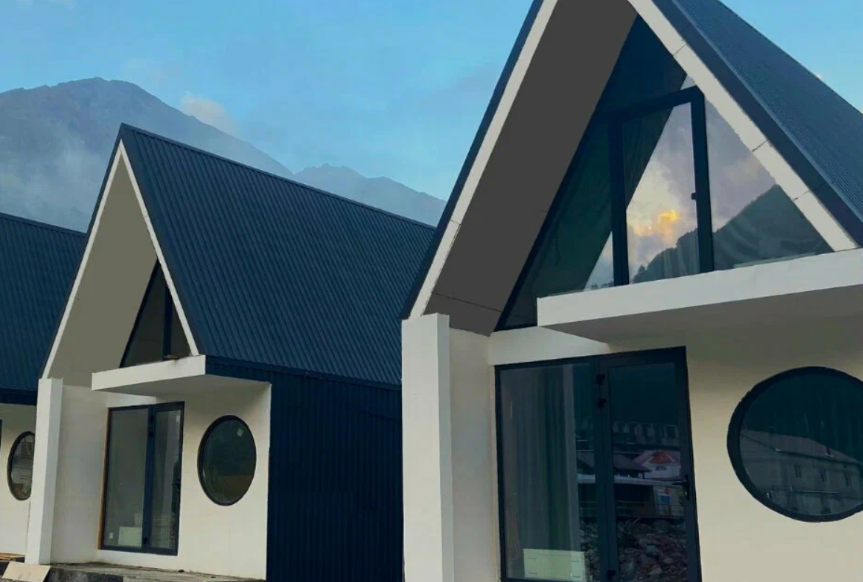 Шале Hvoya, Республика Кабардино-Балкария, Терскол Терскол Эльбрус Эльбрусский район Поляна Азау Байдаево