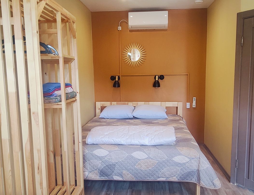 Номер 3-местный (в коттедже) 2- и 1-спальная кровати