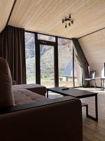 Шестиместный коттедж с красивым видом из окна, Глэмпинг BalkariA-frame, село Верхняя Балкария