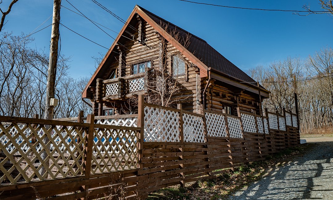 Дом 9-местный (из бруса с баней)