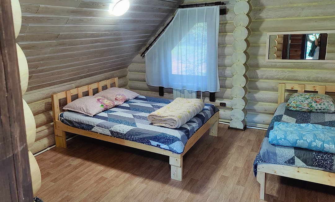 Дом 9-местный (из бруса с баней)