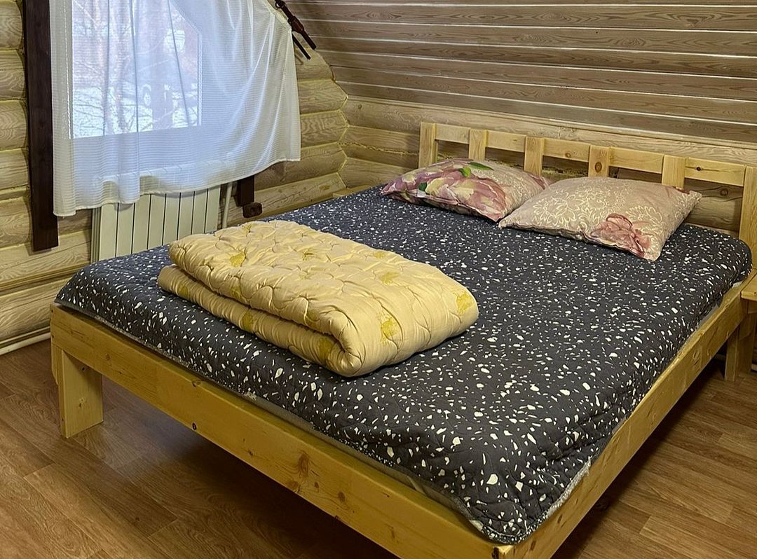 Дом 9-местный (из бруса с баней)