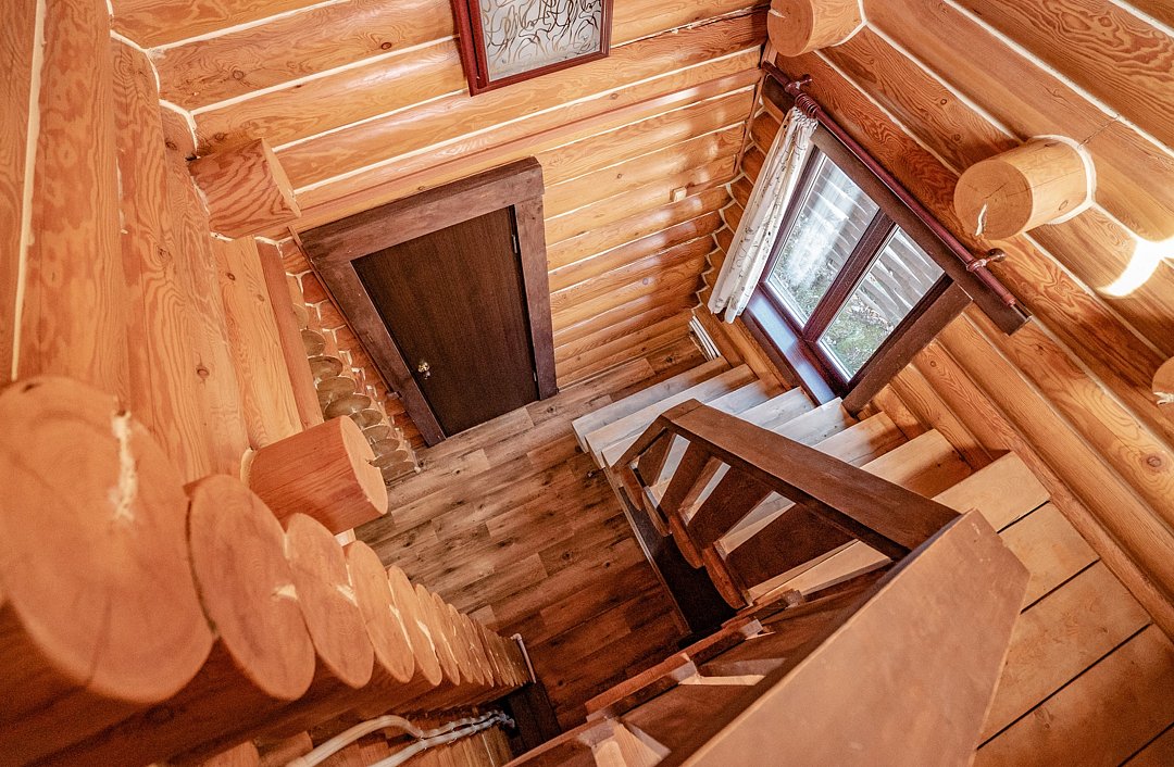 Дом 9-местный (из бруса с баней)