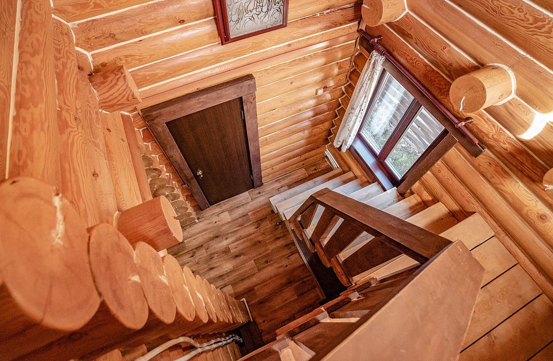 Дом 9-местный (из бруса с баней)