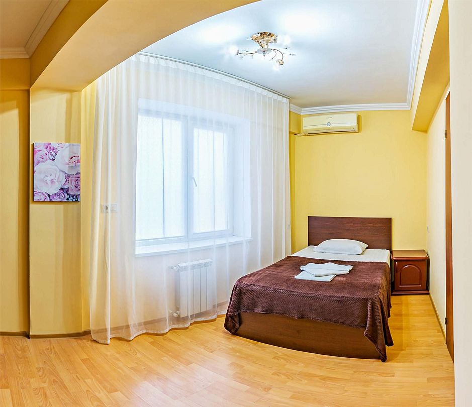 Стандартный 1-местный