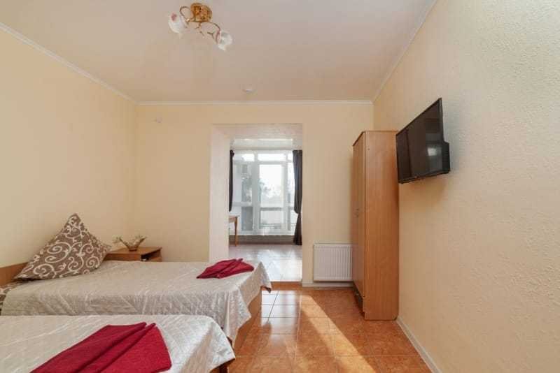 Полулюкс 2-местный 1-комнатный (семейный)