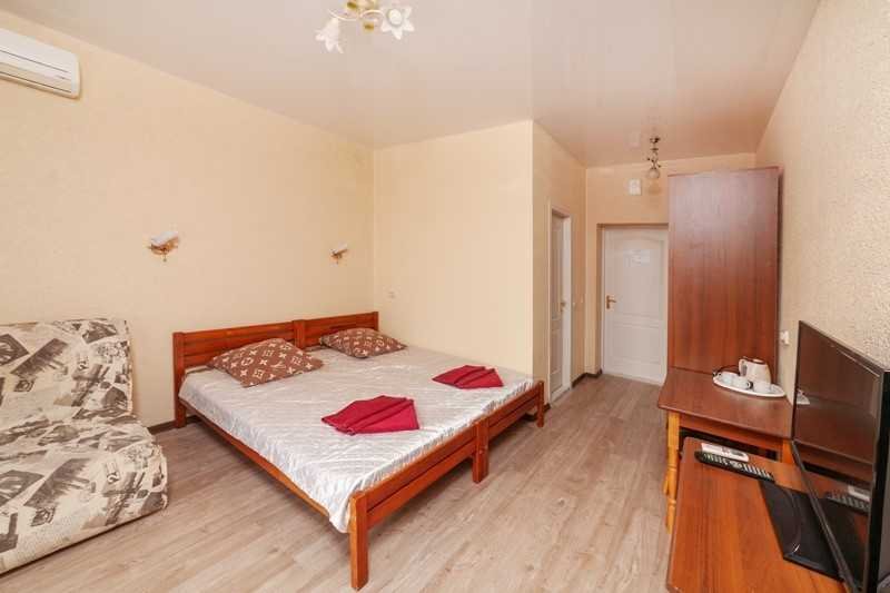 Полулюкс 2-местный 1-комнатный (семейный)