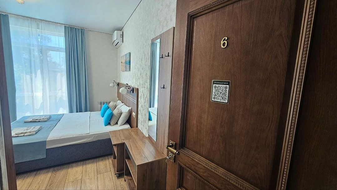 Стандартный 3-местный (с выходом на террасу)