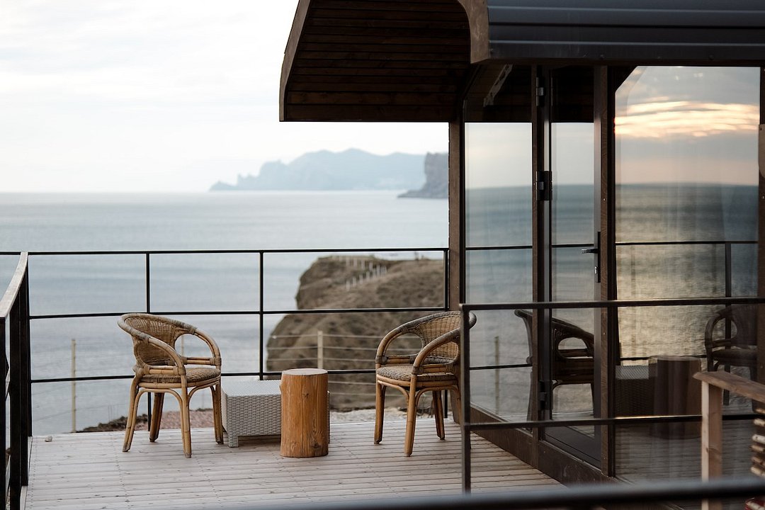 Эко-отель Слон в удаве, Крым, Судак Новый Свет