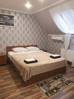 Двухместный полулюкс Мансарда с видом на горы двуспальная кровать, Гостевой дом Эллис, Геленджик