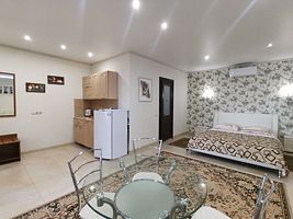 Двухместный люкс Classic двуспальная кровать, Гостевой дом Эллис, Геленджик