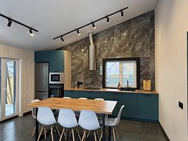 Большой дом с террасой, Дом Сити Дача, Тюмень