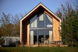 Двухместный коттедж Premium двуспальная кровать, База отдыха Бриз, Самара