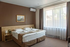 Двухместный номер Улучшенный Стандарт с балконом 2 отдельные кровати, Гостевой дом Чехов, Тверь