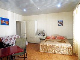 Четырёхместный, Гостевой дом Корабль, Саки