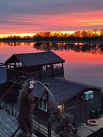 Дом на воде, Загородный клуб Атмосфера, Паромный