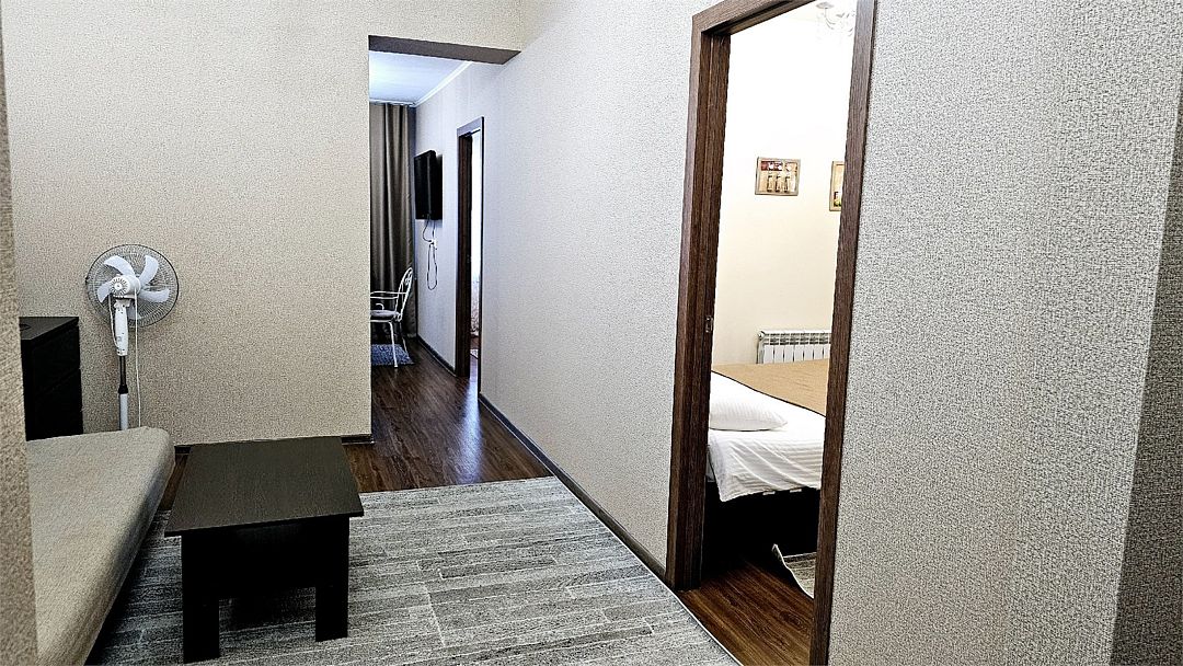 Делюкс 4-местный 3-комнатный Евро (корпус 4)