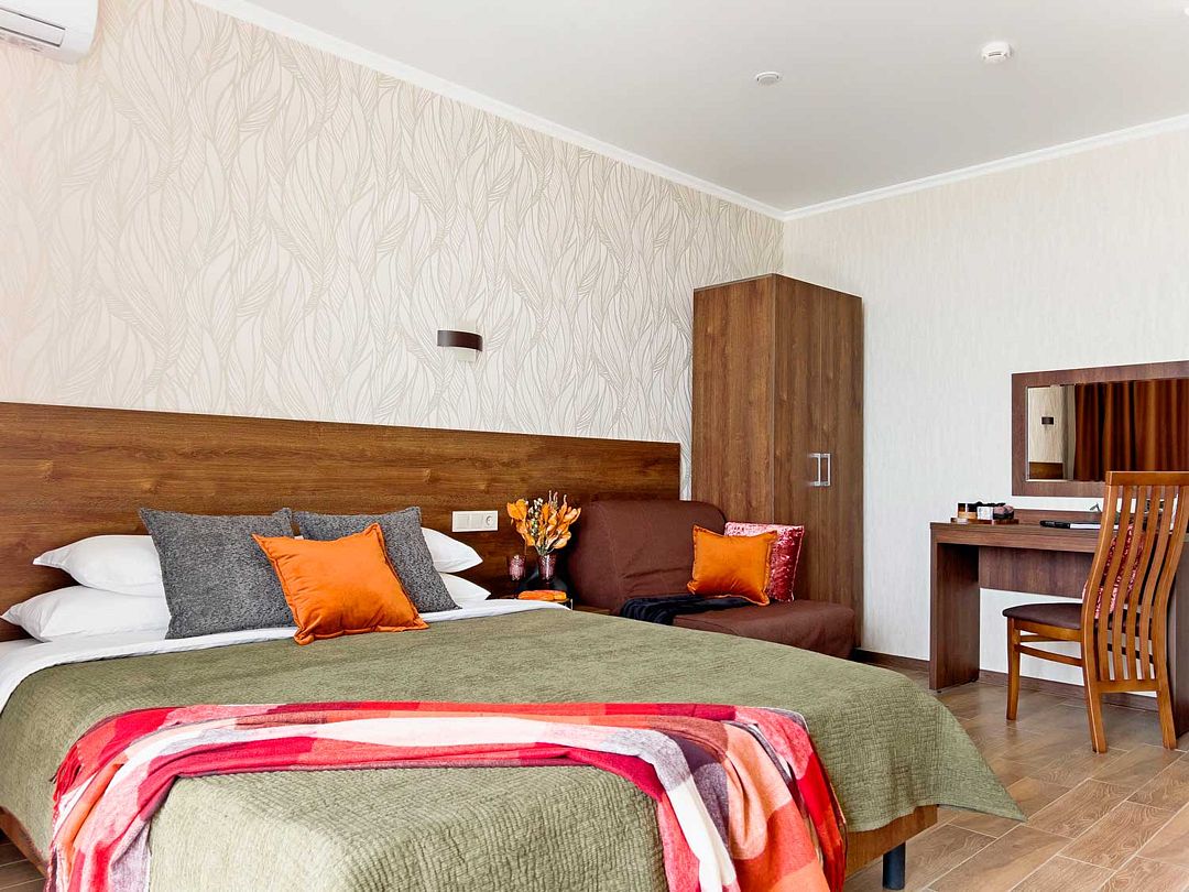 Люкс 2-местный 2-комнатный (с балконом)