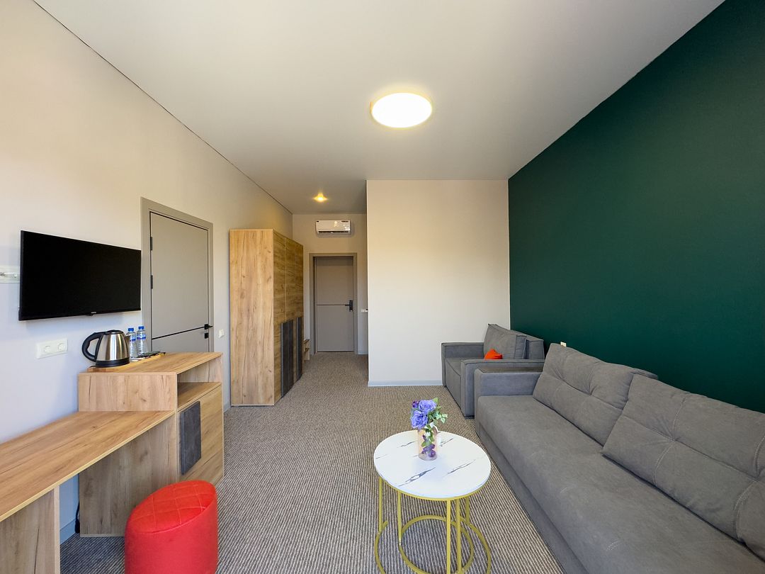 Люкс 2-местный 2-комнатный (корпус 2)